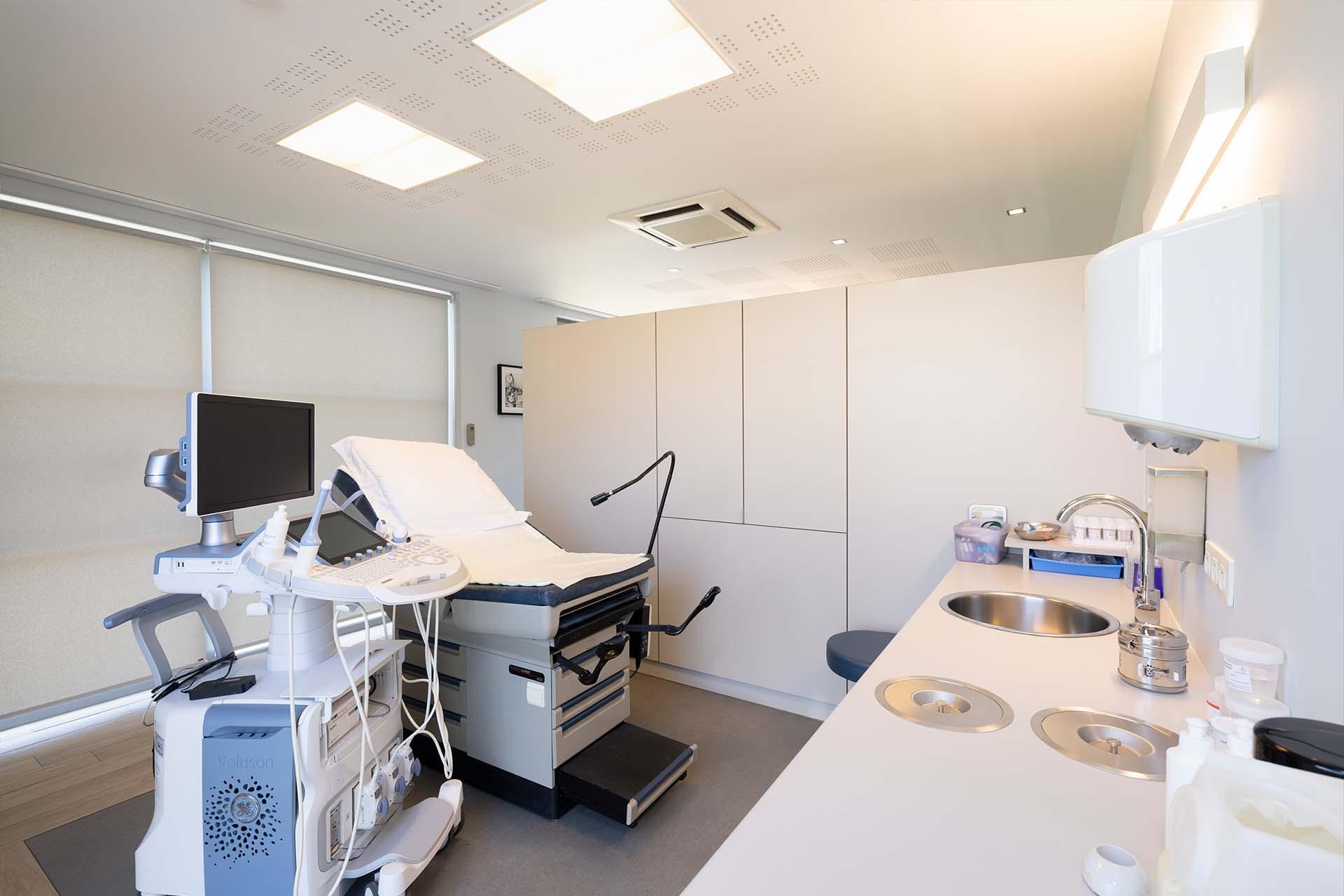 Gynaecologen: Dr. Guy Buytaert, Dr. Patricia Cryns, Dr. Anouk De Bruyn, Dr. Stazie Dierckxsens, Dr. Kristof Kinget en Dr. Marjan Verbruggen
